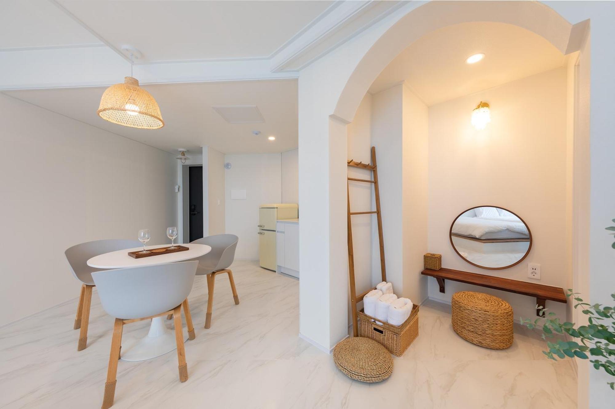 Gangneung Hue Pension Ocean View, Spa, Couple Екстер'єр фото